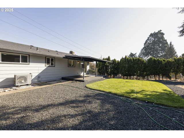 1290 Se MADRONA Ave, Salem, OR 97302