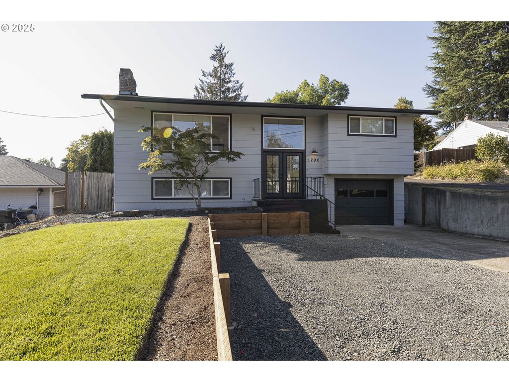 1290 Se MADRONA Ave, Salem, OR 97302