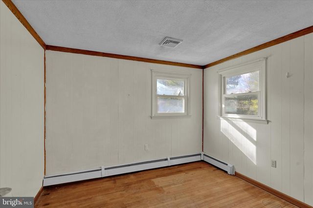 72 MOUNTAIN BLVD, Wernersville, PA 19565