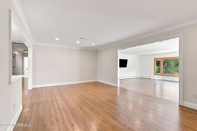 29 Centerville Road, Holmdel, NJ 07733
