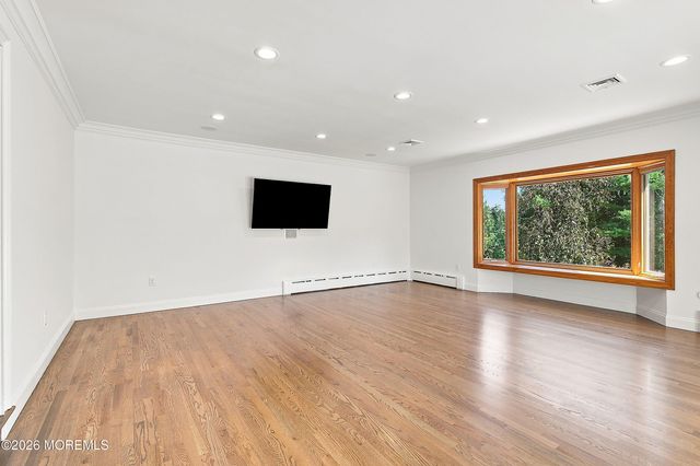 29 Centerville Road, Holmdel, NJ 07733