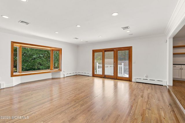 29 Centerville Road, Holmdel, NJ 07733