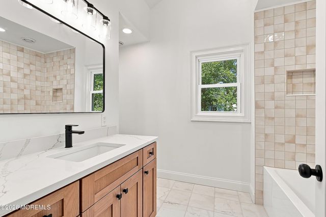 29 Centerville Road, Holmdel, NJ 07733