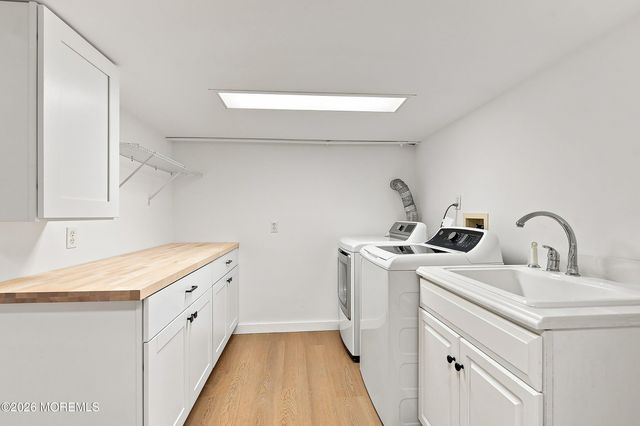 29 Centerville Road, Holmdel, NJ 07733