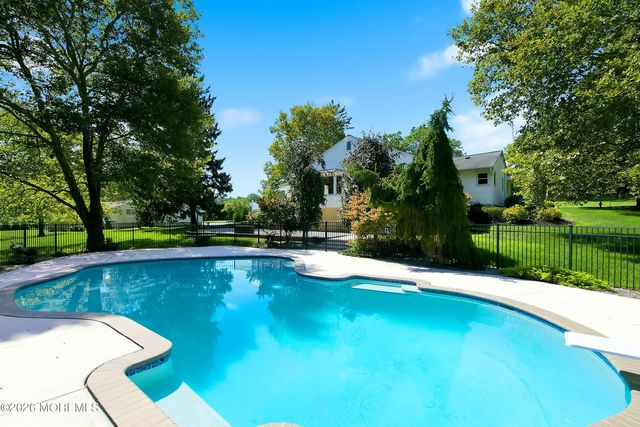 29 Centerville Road, Holmdel, NJ 07733