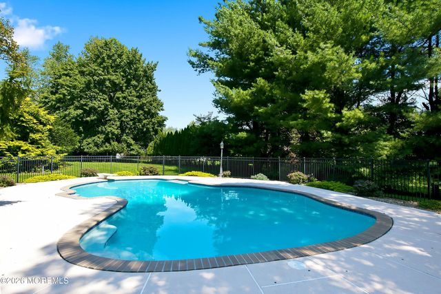 29 Centerville Road, Holmdel, NJ 07733