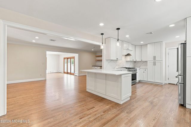 29 Centerville Road, Holmdel, NJ 07733