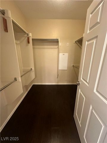 6071 SADDLE HORSE Avenue, Las Vegas, NV 89122