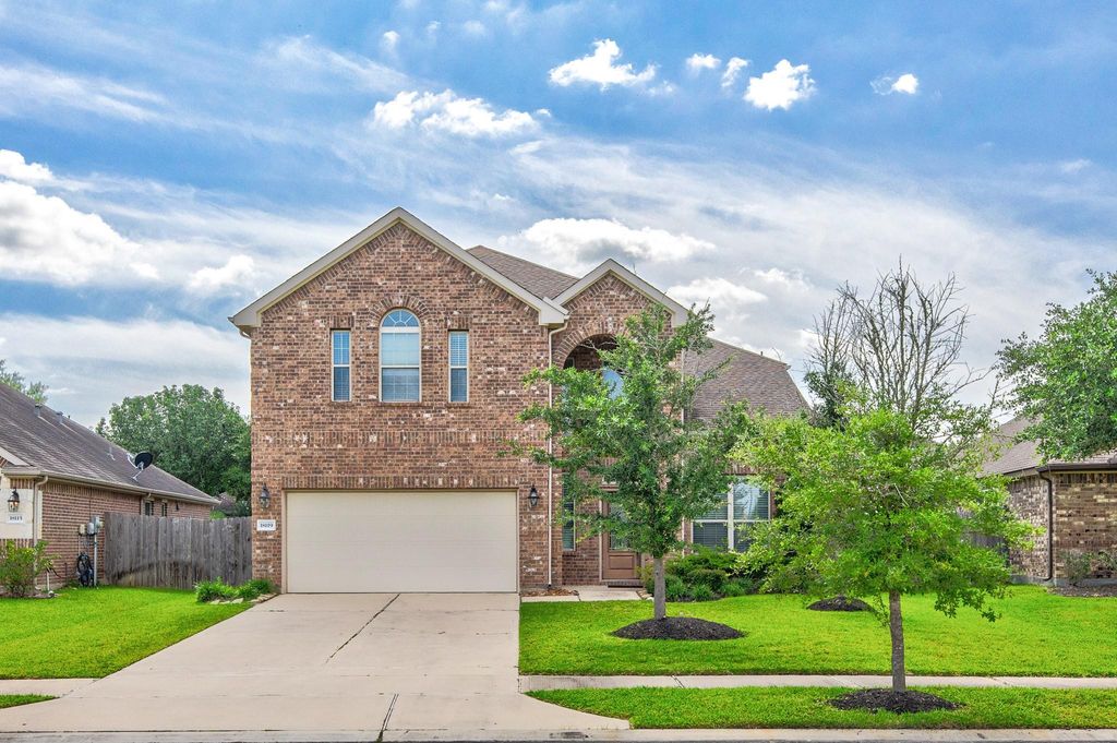 18119 Tall Chestnut Street, Cypress, TX 77429