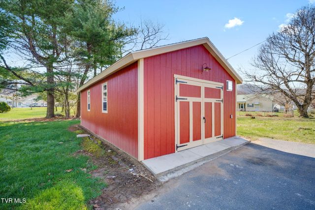 518 Ohio Avenue, Erwin, TN 37650