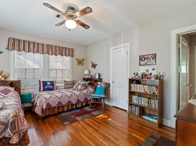 2918 Avenue I, Bay City, TX 77414