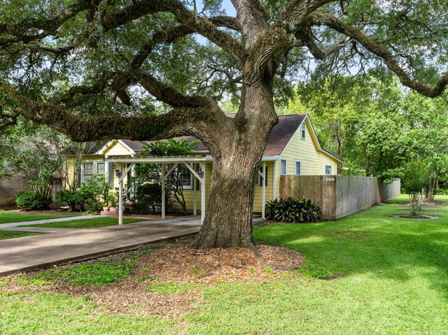 2918 Avenue I, Bay City, TX 77414