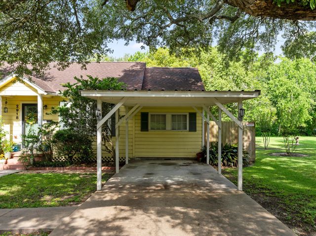 2918 Avenue I, Bay City, TX 77414