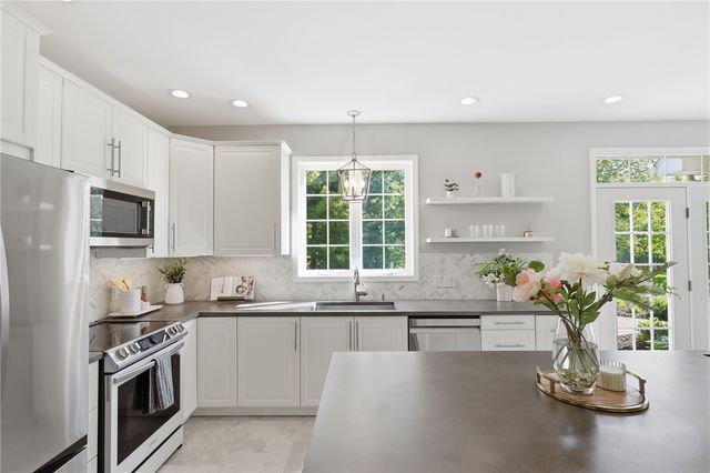 6 Harvest, Penfield, NY 14580