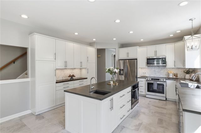6 Harvest, Penfield, NY 14580