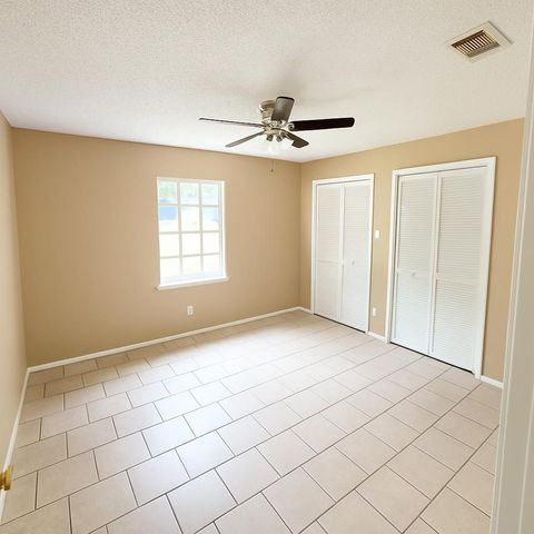 200 Bonnie Bell Lane, Springtown, TX 76082