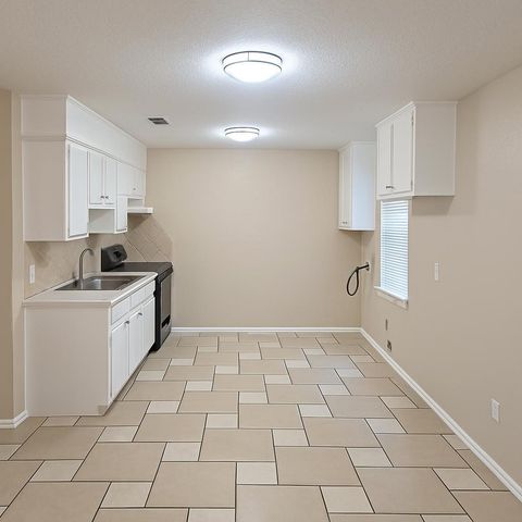 200 Bonnie Bell Lane, Springtown, TX 76082