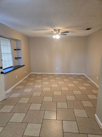 200 Bonnie Bell Lane, Springtown, TX 76082