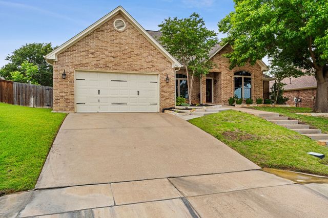 404 Arbor Lawn Drive, Burleson, TX 76028