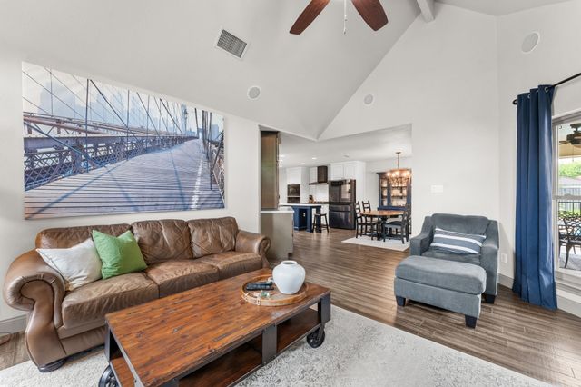 404 Arbor Lawn Drive, Burleson, TX 76028