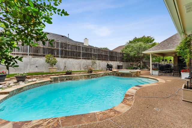 404 Arbor Lawn Drive, Burleson, TX 76028
