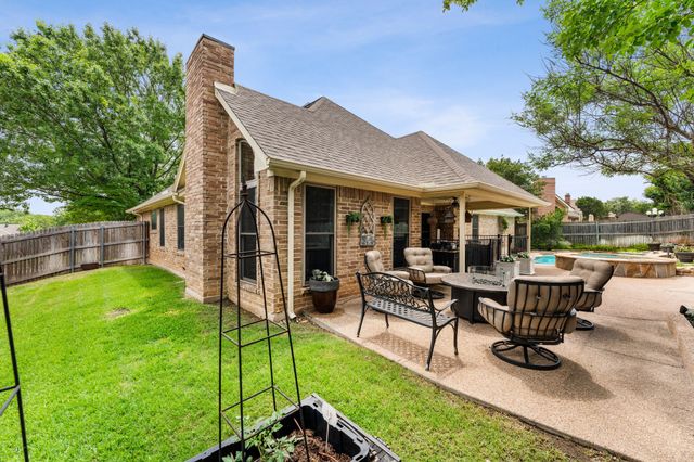404 Arbor Lawn Drive, Burleson, TX 76028