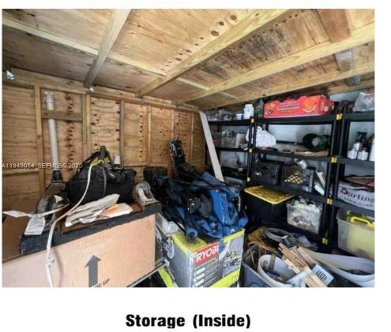 1140 NE 196th Ter, Miami, FL 33179