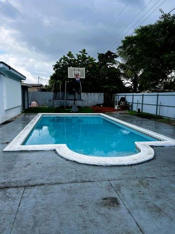 1140 NE 196th Ter, Miami, FL 33179