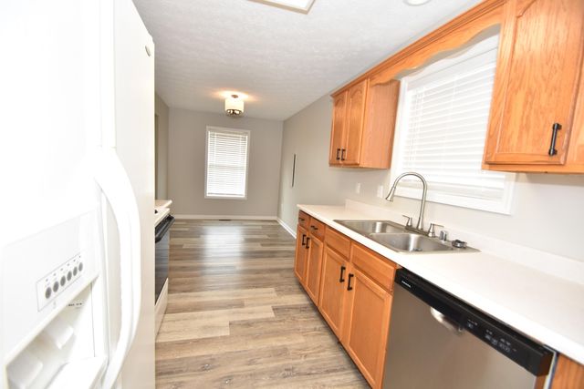 1229 E Irvine Street, Richmond, KY 40475