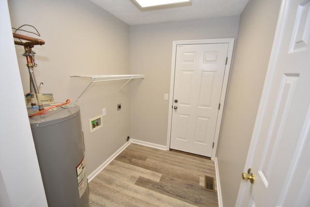 1229 E Irvine Street, Richmond, KY 40475