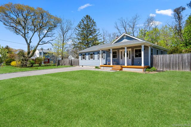 11 Jackson Street, East Islip, NY 11730