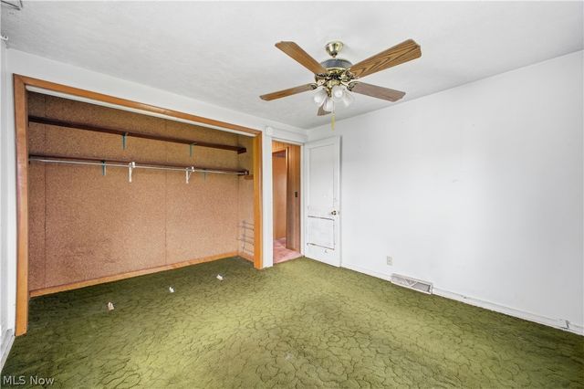 1110 Niles Vienna Road, Vienna, OH 44473