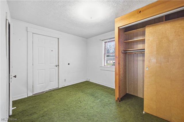 1110 Niles Vienna Road, Vienna, OH 44473