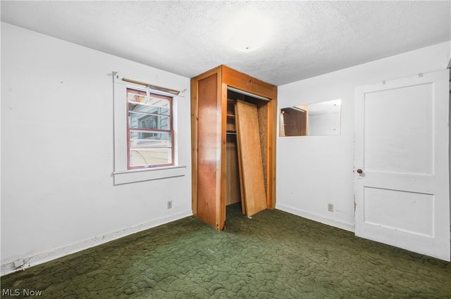 1110 Niles Vienna Road, Vienna, OH 44473