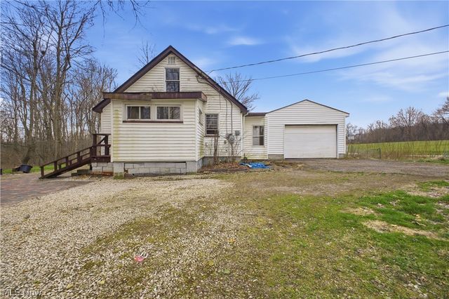 1110 Niles Vienna Road, Vienna, OH 44473