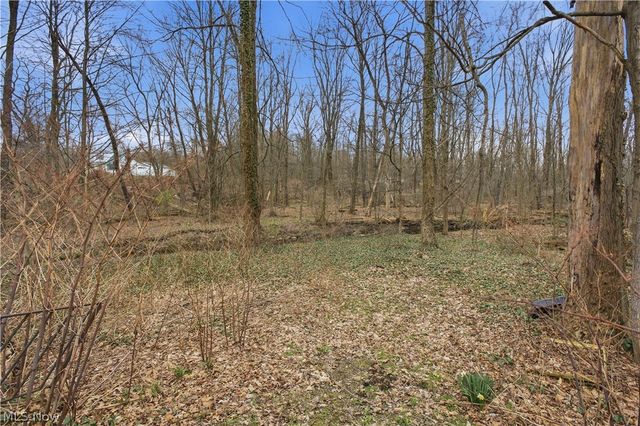1110 Niles Vienna Road, Vienna, OH 44473