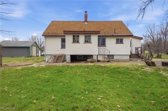 1110 Niles Vienna Road, Vienna, OH 44473