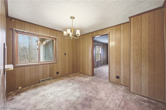 1110 Niles Vienna Road, Vienna, OH 44473