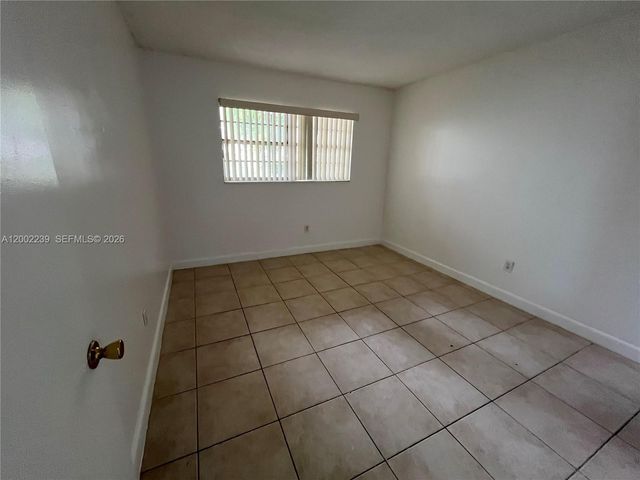 8650 SW 109th Ave 3-111, Miami, FL 33173