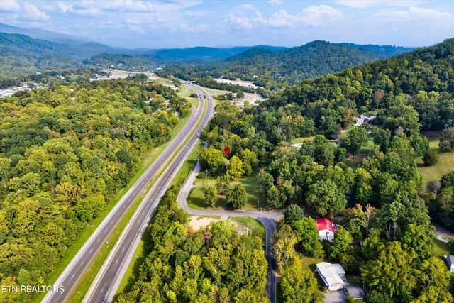 187 Cobb Hollow Rd, Rocky Top, TN 37769