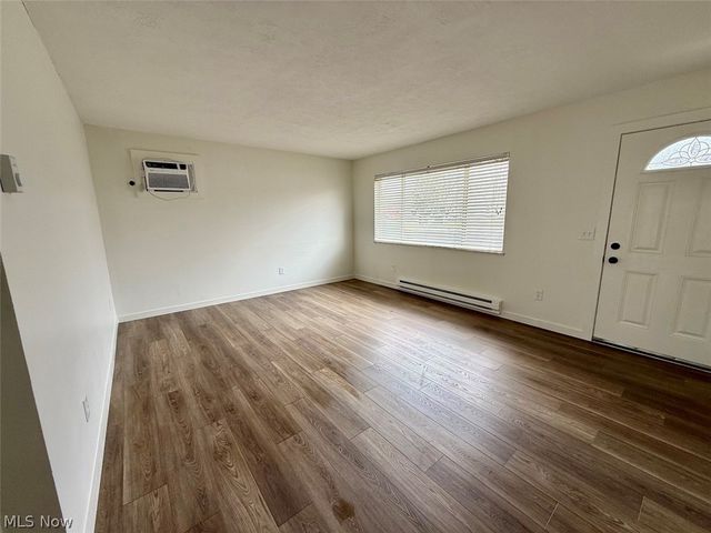 2235 Crehore Street, Lorain, OH 44052