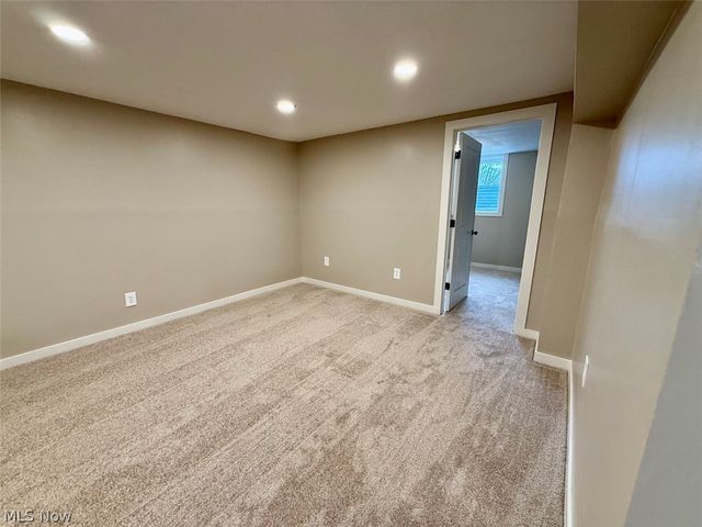 2235 Crehore Street, Lorain, OH 44052