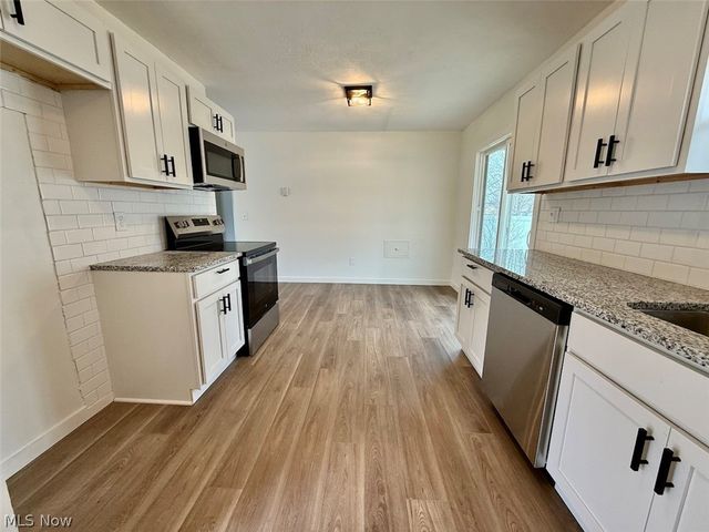 2235 Crehore Street, Lorain, OH 44052