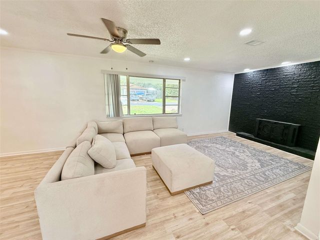 1136 Simpson Drive, Hurst, TX 76053