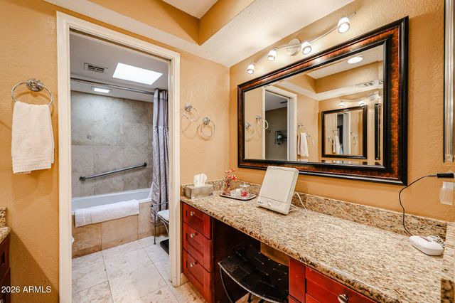 7720 N PINESVIEW Drive, Scottsdale, AZ 85258