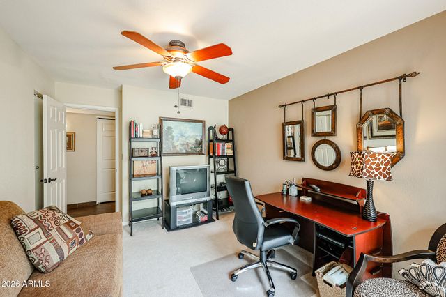 7720 N PINESVIEW Drive, Scottsdale, AZ 85258