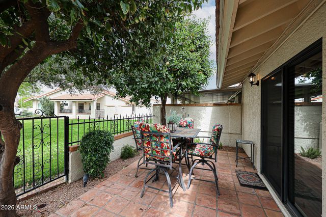 7720 N PINESVIEW Drive, Scottsdale, AZ 85258