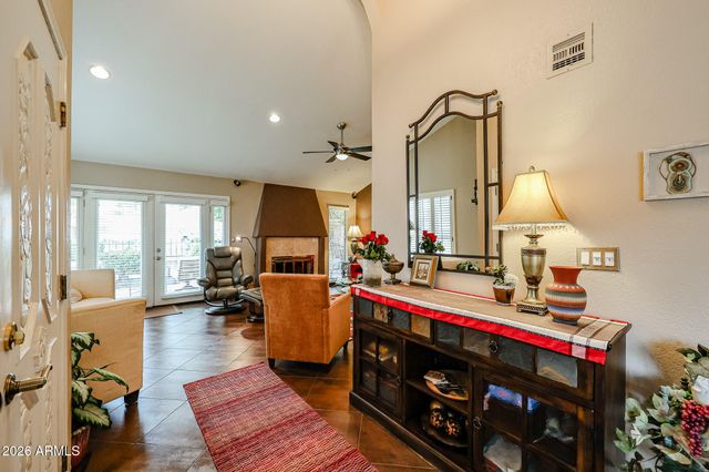 7720 N PINESVIEW Drive, Scottsdale, AZ 85258