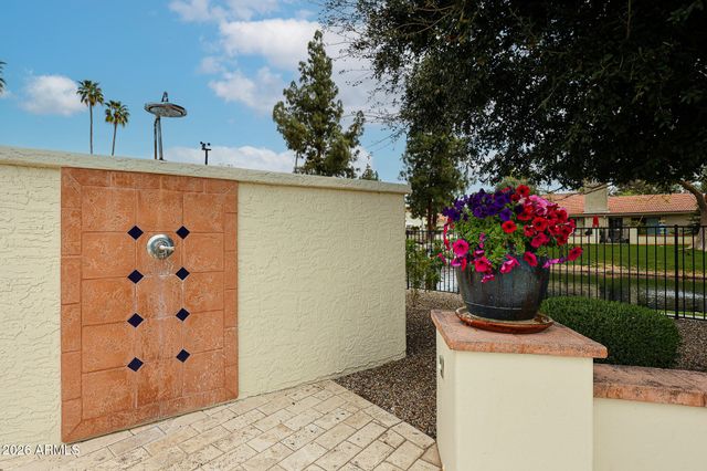 7720 N PINESVIEW Drive, Scottsdale, AZ 85258