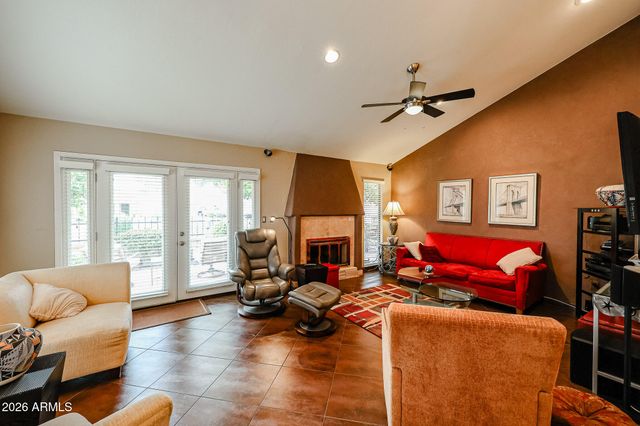 7720 N PINESVIEW Drive, Scottsdale, AZ 85258